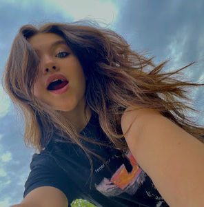 Meet your Posher, Isabelle